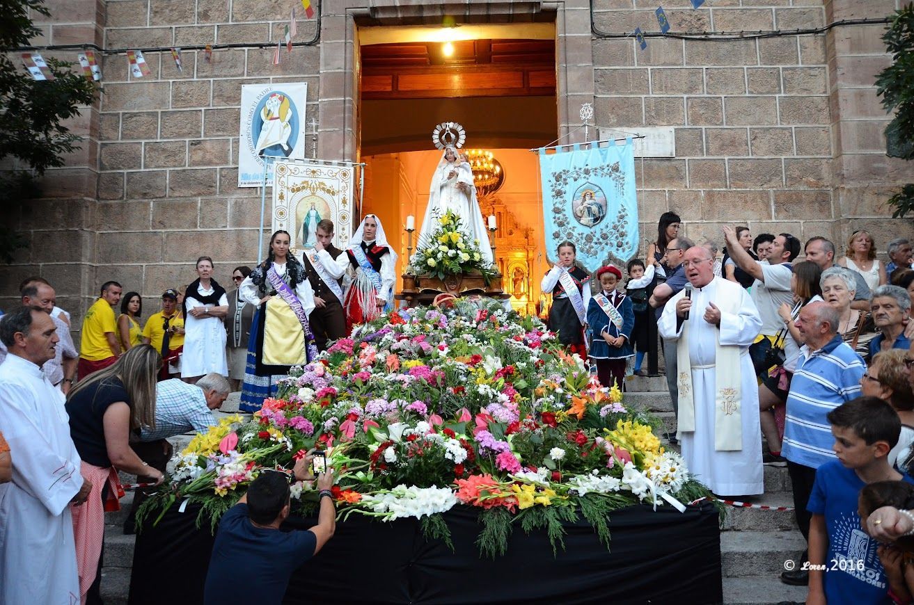 La Virgen y San Roque